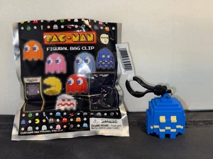 Schlüsselanhänger Monogramm Pac-Man Videospiel Turn To Blue Figur Tasche Clip - Bild 1 von 1