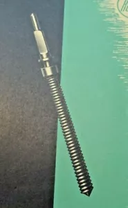 1 ältere,neuwertige Aufzugswelle für Omega 10/12´´´ DCN 317.ältere Lagerware - Bild 1 von 1