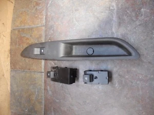 INTERRUPTORES DE VENTANA DELANTERA Y TRASERA DEL LADO DEL PASAJERO VAUXHALL MOKKA 2016 13301886 - Imagen 1 de 3