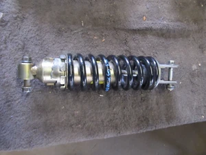 1997 - 2000 Suzuki GSF1200 Bandit Rear Shock Absorber 62100-27E70 - Picture 1 of 6