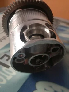 A6511801500 POMPA OLIO PER MERCEDES CLASSE A (W176) 180-200-220 CDI - Imagen 1 de 4
