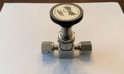 Nupro SS-4BK-TW Manual Bellows Valve Stainless Steel VCR 316 Face Seal Vacuum - Image 1 of 4