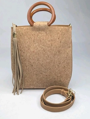 Bolso de mano Street Level de corcho para mujer bandolera dorada elegante y ligero  Foto 1 de 4