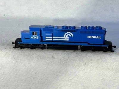 Brute Force KATO Conrail RR SD-40 Diesel Engine HO DCC Ready - Image 1 of 4