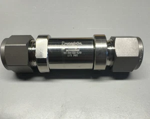 Swagelok TI-8C-KC-1/3 Titanium Poppet Check Valve 1/2” Tube, Kalrez ORing 1/3psi - Picture 1 of 3