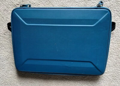 Brand New - Thule Gauntlet Sleeve for 16''' MacBook Pro Laptop 3204524 Blue - Image 1 of 4