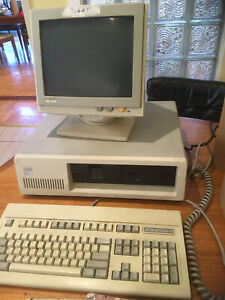 Vintage IBM 5160 XT computer