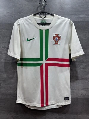 PORTUGAL 2012 2013 AWAY FOOTBALL SHIRT SOCCER JERSEY NIKE 447885-105 Size S - Image 1 of 4