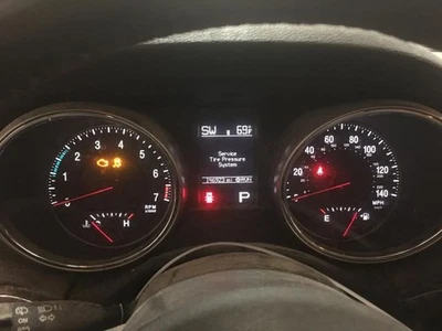 Velocímetro Cluster Laredo MPH compatible con 13 Grand Cherokee 2375909 Foto 1 de 2