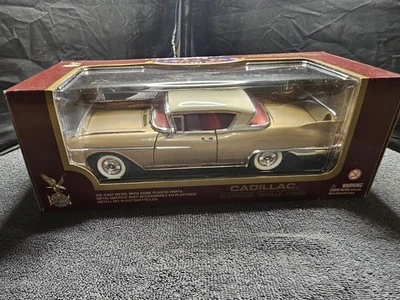 Road Legends 1/18 Scale 92159 - 1958 Cadillac Eldorado Seville - Gold NIB  - Image 1 of 4