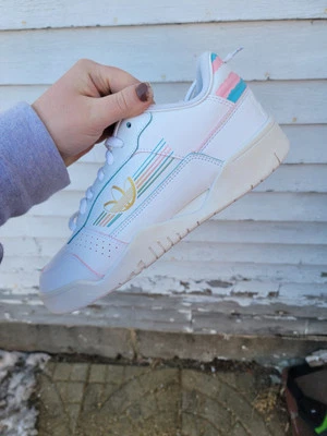 Brand new mens adidas sneakers size 9 - Image 1 of 4