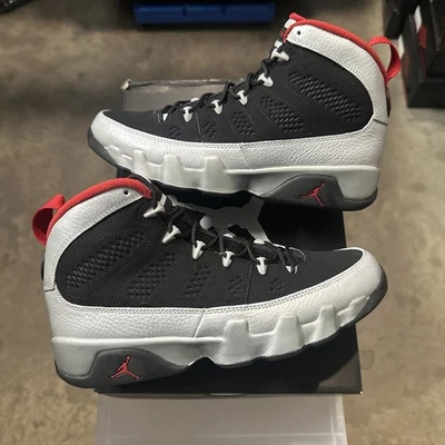 Talla 9 EE. UU. - Jordan 9 Retro Johnny Kilroy 2012 Nunca Usado OG ALL Foto 1 de 4