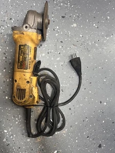 DeWalt D28402 4-1/2" Angle Grinder Corded Electric 120V Type 2 Working! - Picture 1 of 4