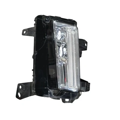 Luz antiniebla LED DRL 2017-2024 para pasajeros Cadillac XT5 (dañada)  Foto 1 de 4