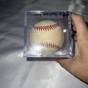 Mickey Mantle autographed baseball New York Yankees faded signature signed - Picture 1 of 11