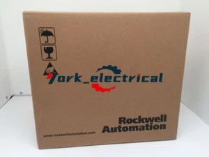 Brand New MPL-B4540F-MJ74AA Servo MotorVia DHL MPLB4540FMJ74AA - Foto 1 di 1