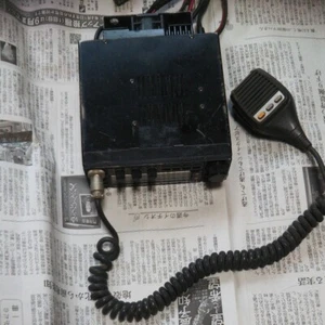 YAESU FT-4700-30W 2-bunt transceiver amateur radio first come first served - Photo 1/5