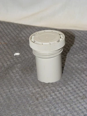 GENUINE ELECTROLUX CARPET SHAMPOOER 1522 REPLACEMENT TANK/MEASURING CAP - Image 1 of 4
