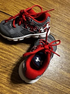 UNDER ARMOUR BOYS TODDLER GRAY SNEAKERS SIZE 5 EXCELLENT - Picture 1 of 7