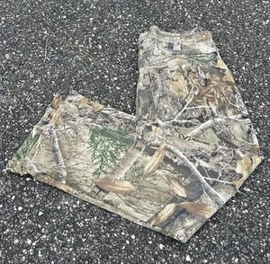 Realtree Men’s Size 32x30 Denim Camo Hunting Pants Boot Cut Camouflage Fishing - Picture 1 of 8