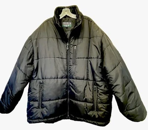 Trader Bay Men’s Puffer Jacket 2XL Black Quilted Zippered 5 Pockets Toggles VTG - Picture 1 of 12