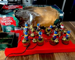 1992 Mr. Christmas Santa's Marching Band ~ Santa & 7 Toy Soldiers ~ Works Great - Picture 1 of 7