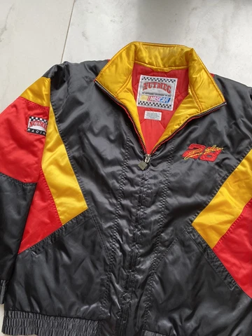 Vintage NUTMEG MILLS NASCAR Ernie Irvan Jacket Size L Puffer Thick Red Yellow Cover