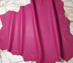 LEDER TIP 38958-LA, Lederreste, 1 Lederhaut 0,8mm, fuchsiafarben nappa - Picture 1 of 1