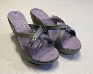 Crocs Cyprus Heel Sandals Womens size 8 Chunky Block Wedge Silver/Lavender - Picture 1 of 3