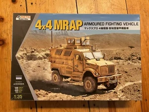 MRAP AFV 1/35 B4 cinético 4x4 - Imagen 1 de 2