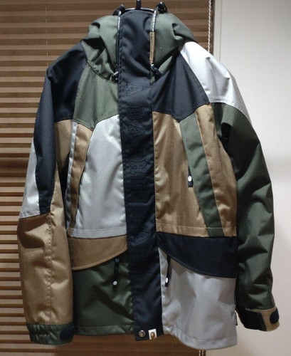 A BATHING APE (BAPE) Giacca snowboard BAPE BAPE A BATHING APE CORDUR taglia L L30 7"xW22 4" ottima