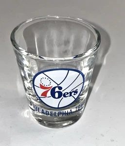 Philadelphia 76ers Shot Glass Transparente Logo NBA Rojo Blanco Azul Coleccionable - Imagen 1 de 6