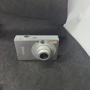Canon PowerShot SD1000 Elph Camera (Camera only) for PARTS or REPAIR -Lens Error - Picture 1 of 5