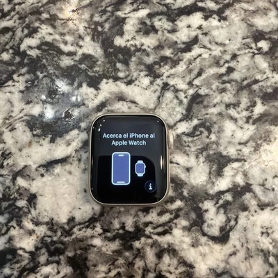 Apple Watch SE 3 40mm GPS Starlight Aluminum Case MEH34LW/A MEH54LW/A Watch only - Image 1 of 4