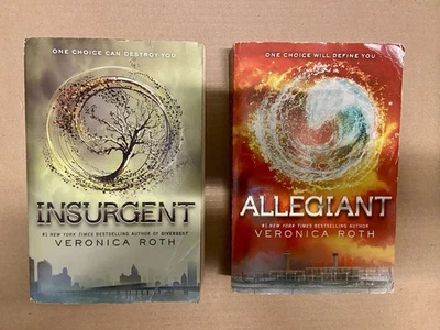 Insurgent And Allegiant By Veronica Roth (Divergent Series) Paperbacks - Image 1 of 3