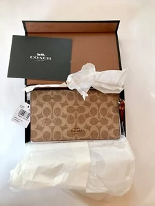 COACH Signature Hayden Folded Over Cross Body Brown 41920 Clutch in Color Block - Picture 1 of 7