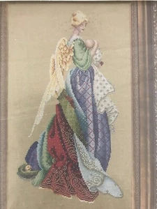 Lavendel & Spitze Kreuzstichkarte in den Armen eines Engels Muster Brandneu - Bild 1 von 4