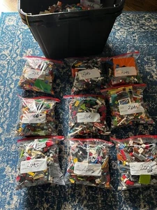 4 Pounds of LEGO Pieces Parts Blocks Bulk Lot Random Washed (boy and girls) !!! - Picture 1 of 6