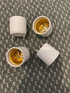 4 Jackyled GU24/E26 E27 Adapter Converter Screwed Socket Connecter LED Light - Picture 1 of 1