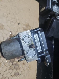 2006 PEUGEOT 307 1.6 PETROL NFU ABS PUMP 9663241680 0265950636 #133 - Picture 1 of 3