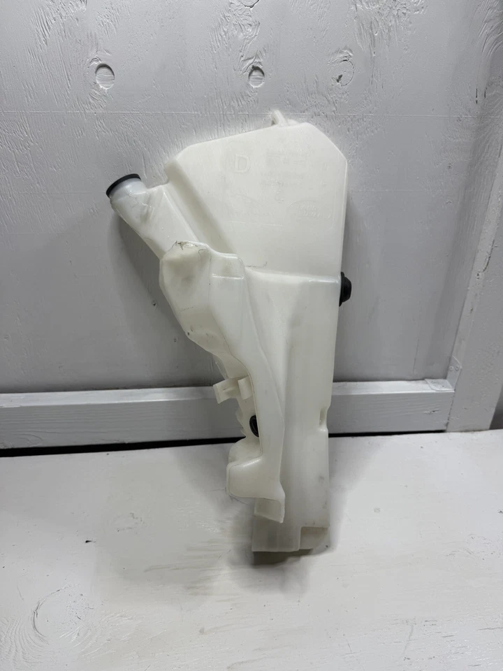 Jaguar XE 2016-2020 depósito de lavadora de parabrisas T2H53661 GX7317B613DB Foto 1 de 4