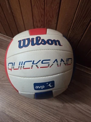 Voleibol Wilson AVP Quicksand - Rojo, Blanco y Azul - Excelente Estado Foto 1 de 2