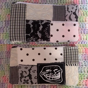 Handmade Patchwork Troll Face Zip Up Pouch 7x4 - Picture 1 of 5