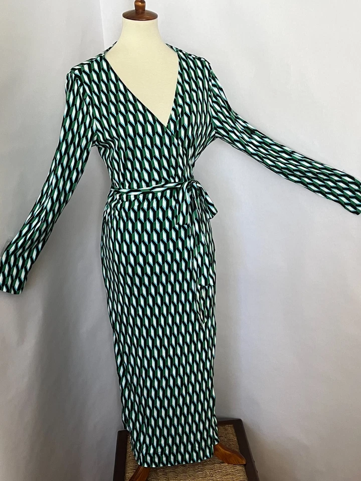 Diane Von Furstenberg (for target) green print wrap dress XL - Image 1 of 4