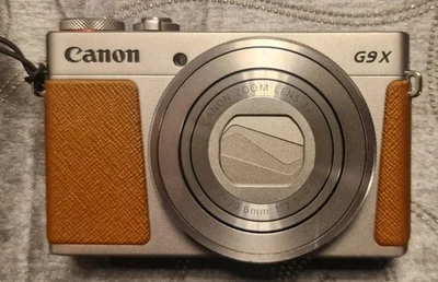 Canon PowerShot G9X Silber - Bild 1 von 4