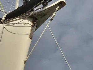 YACHT BOW SPRIT in GRP made by Beneteau 2nd quality with minor faults - Picture 1 of 7