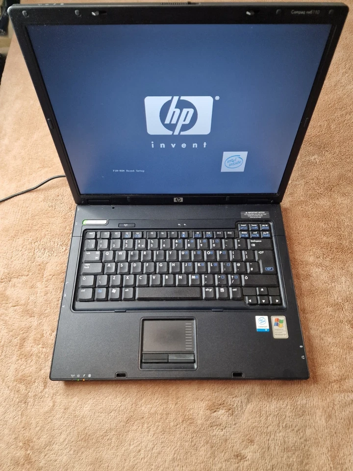 HP Compaq Nx6110 Laptop 15" Faulty For Parts Celeron M 1.4GHz 512mb Ram No Hdd - Image 1 of 4