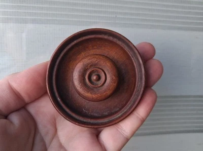 ANCIENNE POIGNÉE DE MEUBLE bouton en BOIS à encastrer , D=6,5 cm   N°69D - Photo 1/4