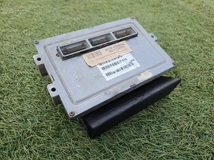 2002 02 DODGE Durango 5.9L V8 4X4 Engine computer ECM ECU PCM P56040330AB - Foto 1 di 3