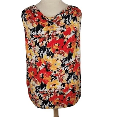 Top Laura Ashley Floral Sin Mangas Capucha Cuello Foto 1 de 4